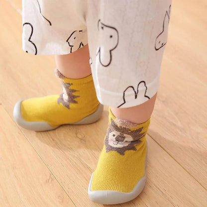 Baby walking shoes with animal patterns MiniWondersWorld